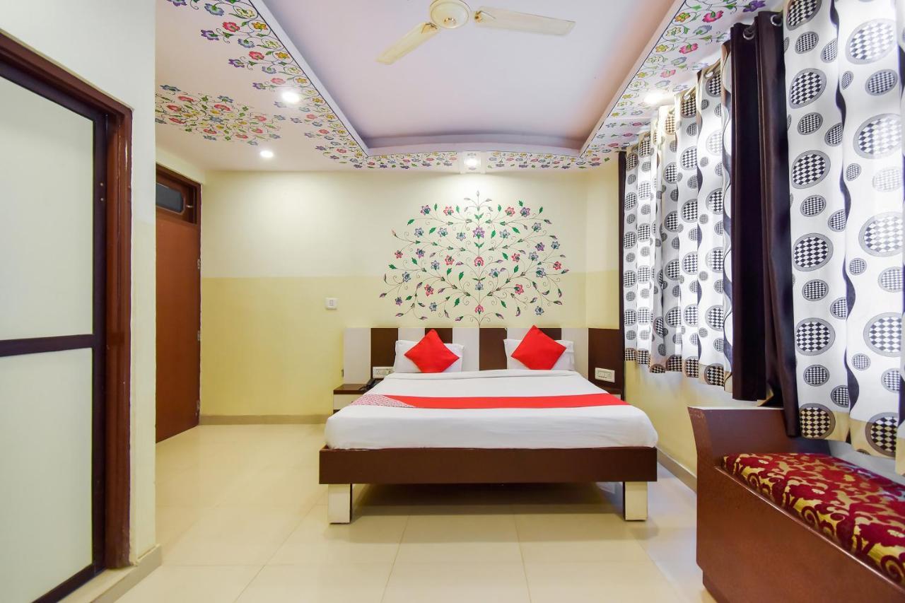 Oyo 11389 Hotel Ng Palace 斋浦尔 外观 照片