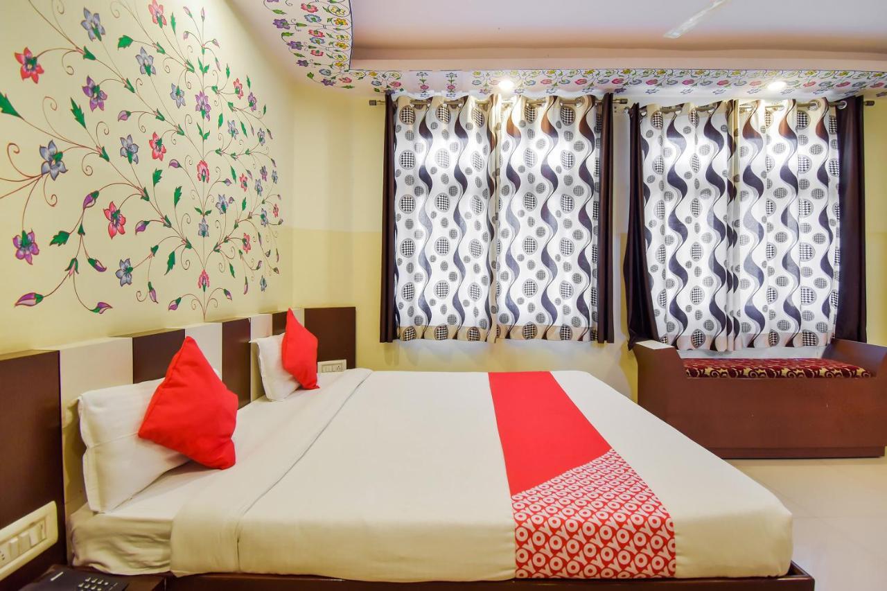 Oyo 11389 Hotel Ng Palace 斋浦尔 外观 照片