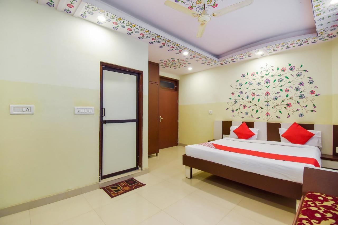 Oyo 11389 Hotel Ng Palace 斋浦尔 外观 照片
