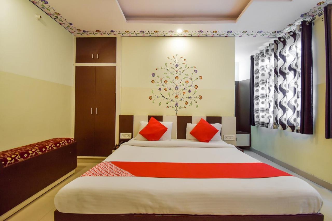 Oyo 11389 Hotel Ng Palace 斋浦尔 外观 照片